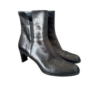Stewart Weitzman Mitzi Ankle Boot Black Size 8